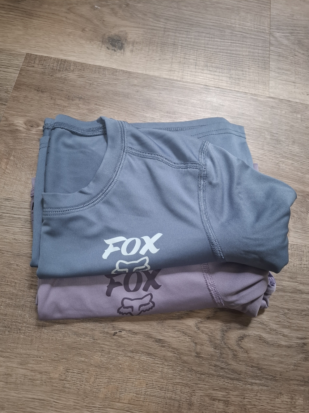 EUC Bundle of 2 Fox Women's XS Ranger Shirts Blue And Purple